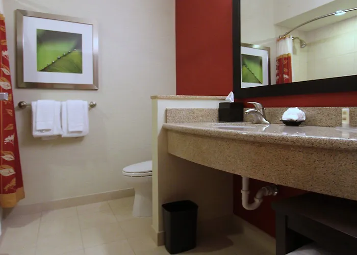 Courtyard Worth West At Cityview 3*