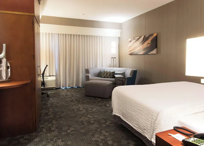 Courtyard Worth West At Cityview